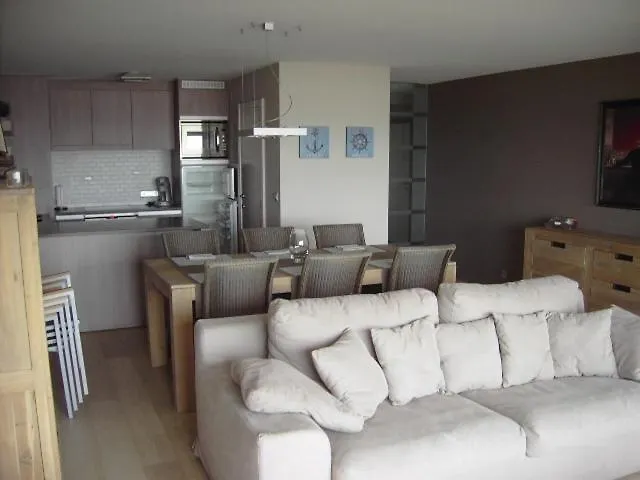 Luxe Appartement, Zeezicht, Garage En Topligging